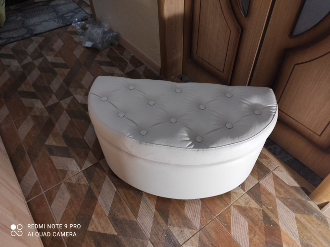 Банкетка &quot;Луна&quot;