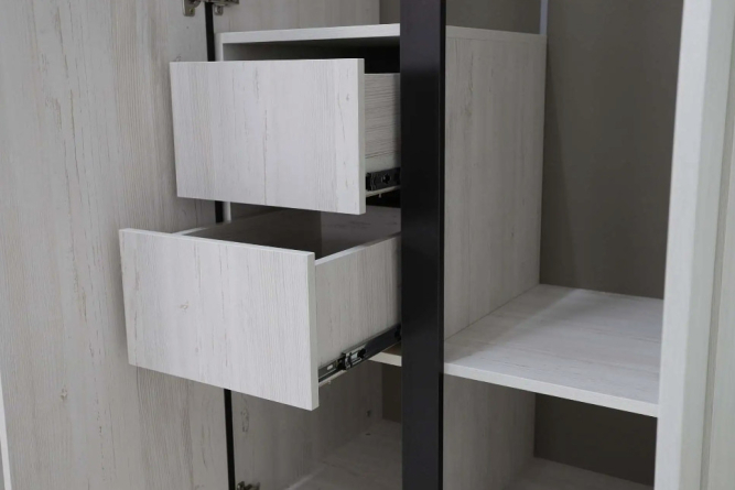 Шкаф 4-х створчатый  Дели-4